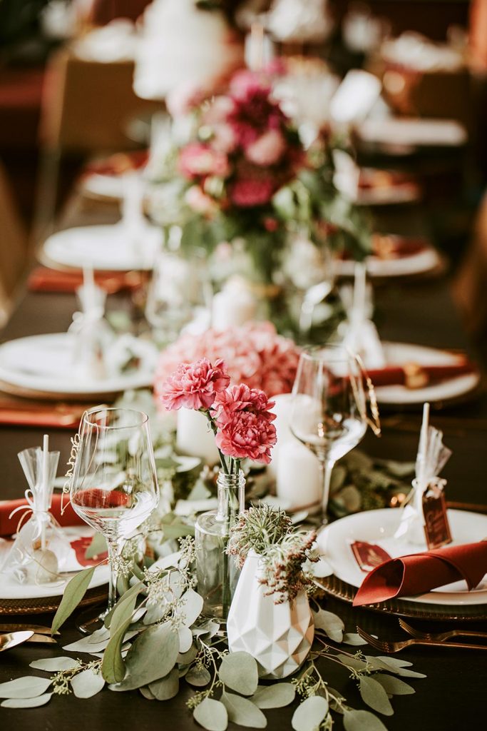 Blumenstrauß als Tischdeko