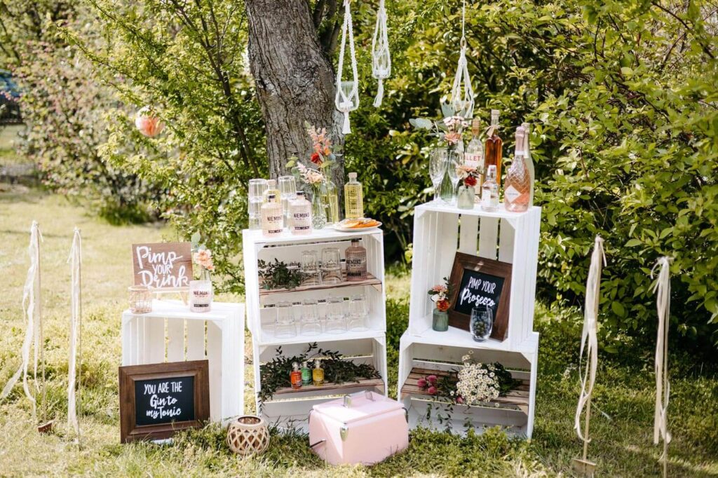 Dekoration einer Sektbar