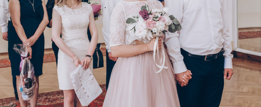 Brautpaar & Trauzeugen im Standesamt